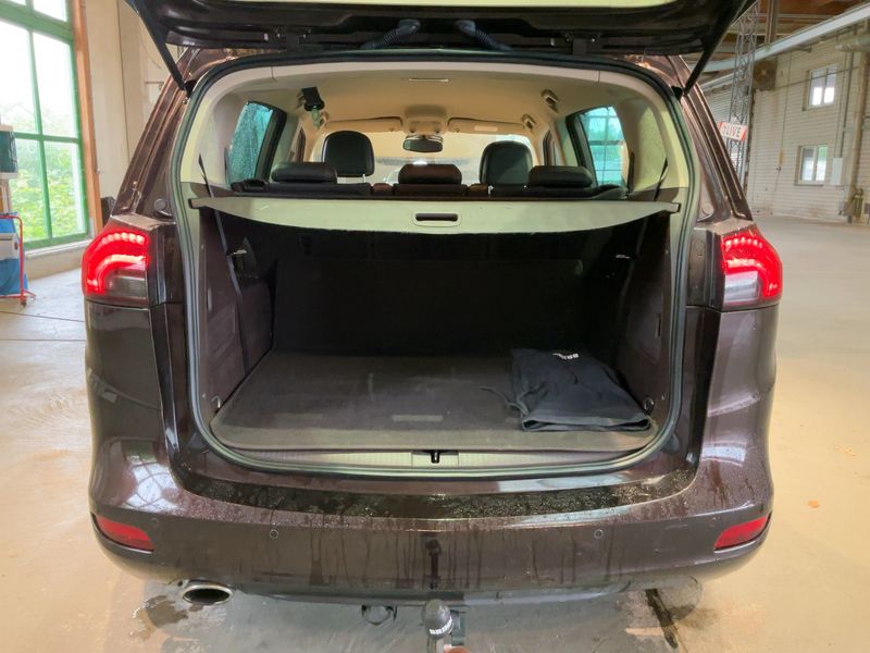 Opel Zafira Tourer 1.6 SIDI Turbo Innovation — zdjęcie 10