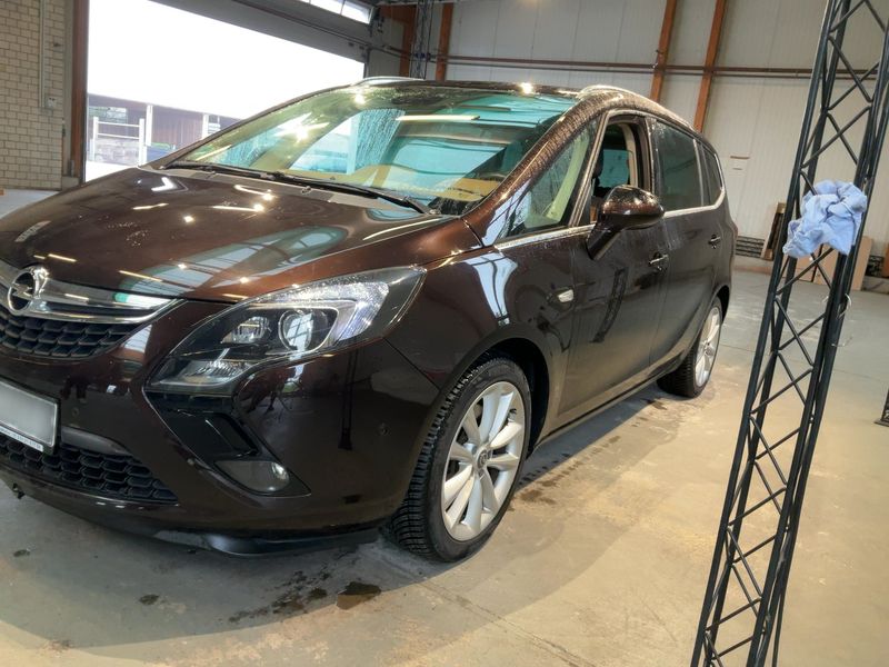 Opel Zafira Tourer 1.6 SIDI Turbo Innovation — zdjęcie 2