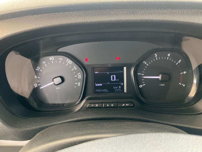 Peugeot Expert 1.5 Blue-HDi L2 — zdjęcie 13