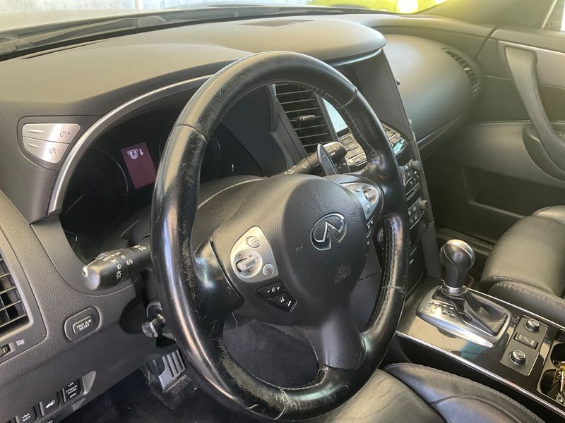 Infiniti QX70 3.0 V6 Diesel S Design 2015 – снимка 32
