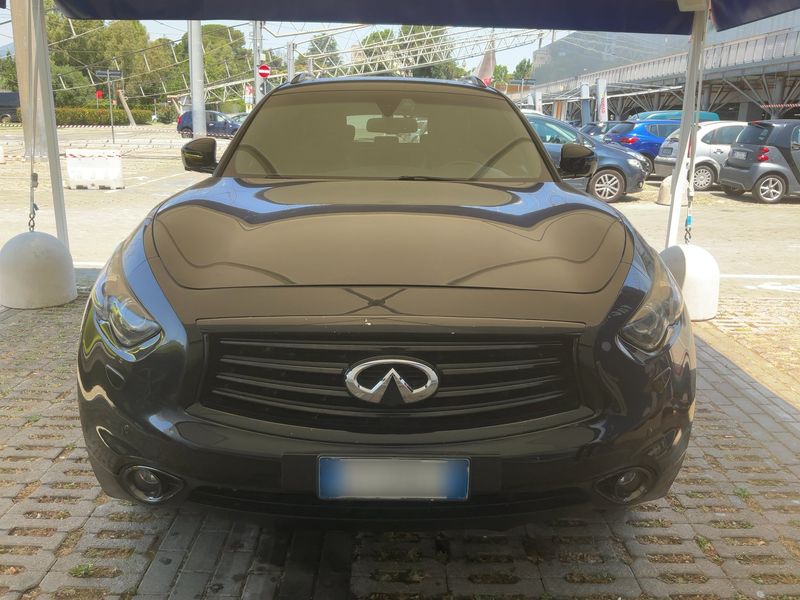 Infiniti QX70 3.0 V6 Diesel S Design — zdjęcie 9