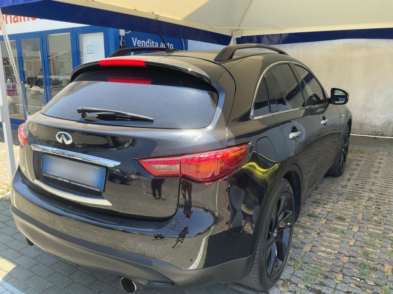 Infiniti QX70 3.0 V6 Diesel S Design — zdjęcie 6