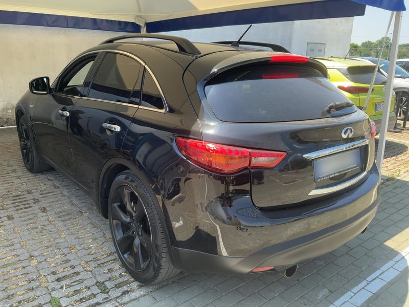Infiniti QX70 3.0 V6 Diesel S Design — zdjęcie 3
