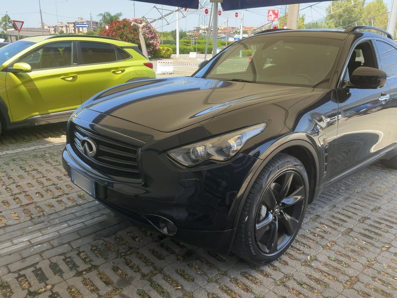 Infiniti QX70 3.0 V6 Diesel S Design — zdjęcie 2