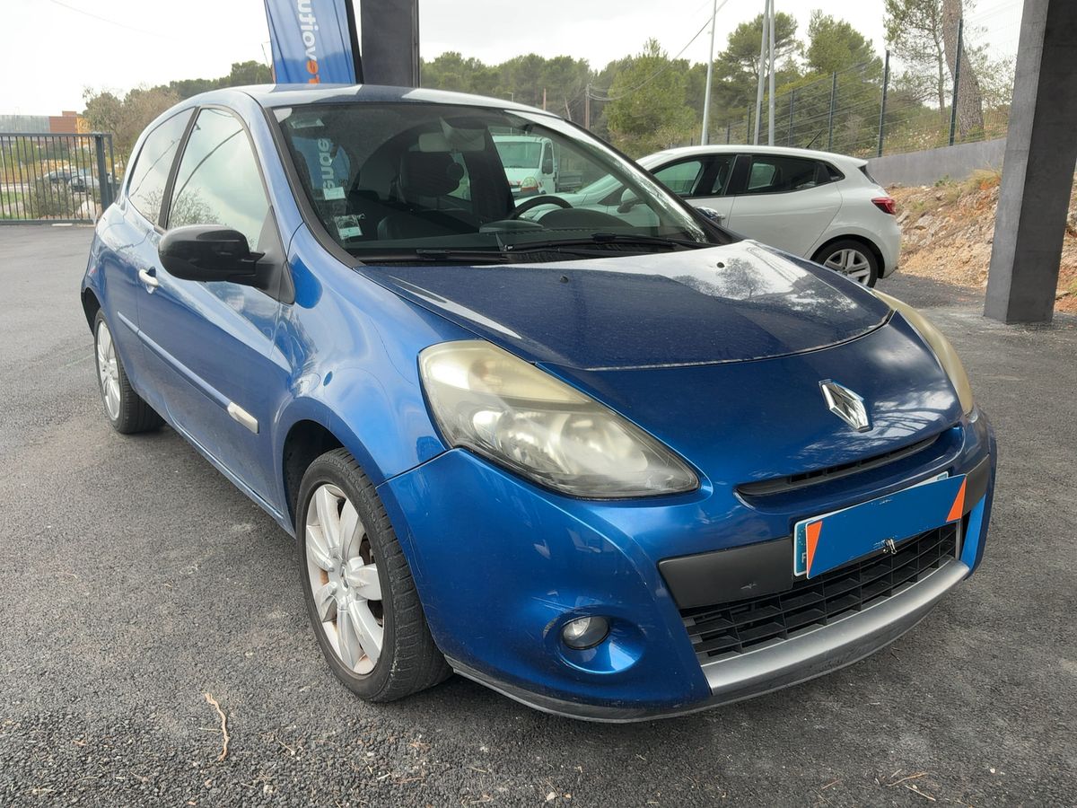 Renault Clio 2010 — photo 13