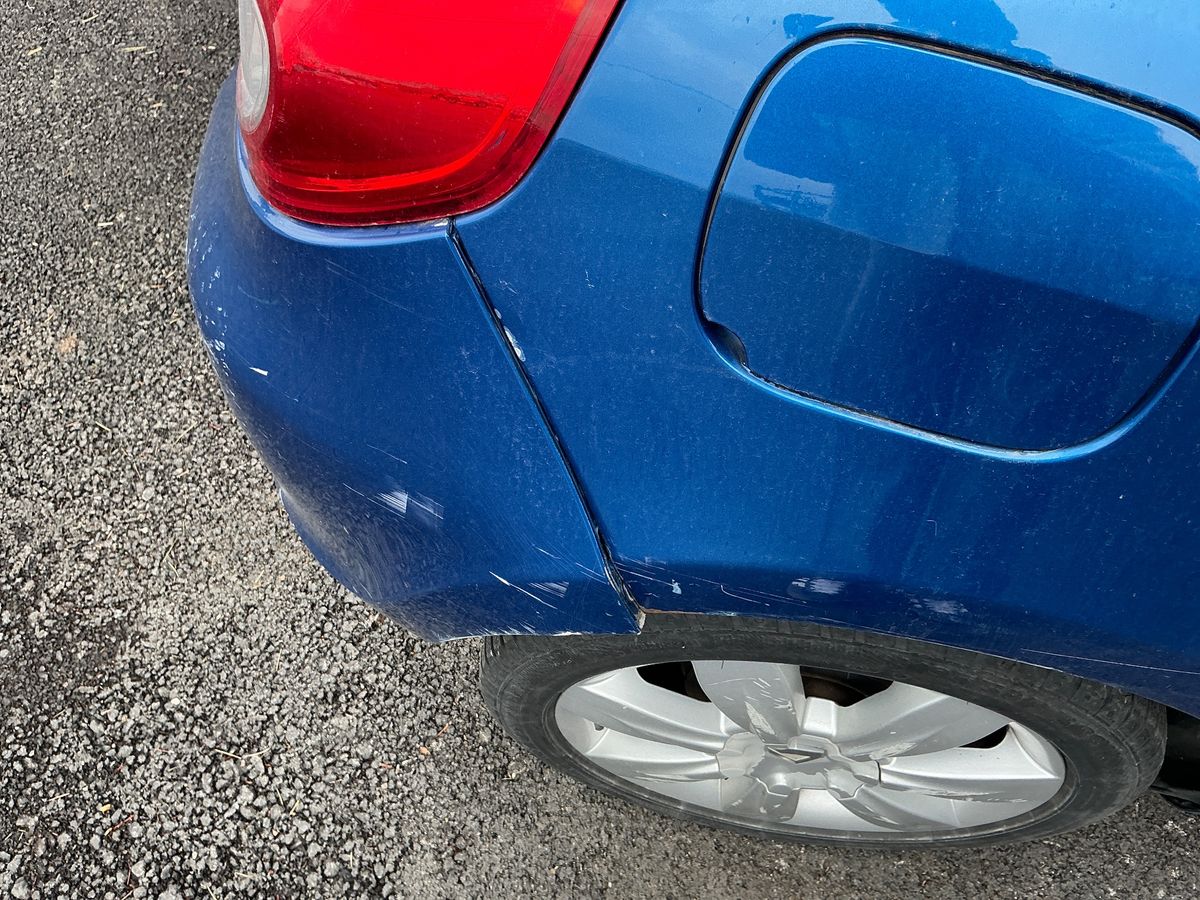 Renault Clio 2010 — photo 27