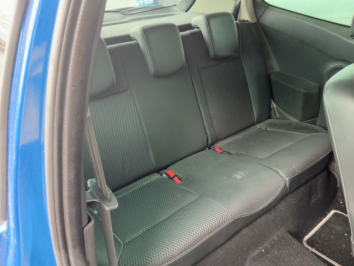Renault Clio 2010 — photo 20