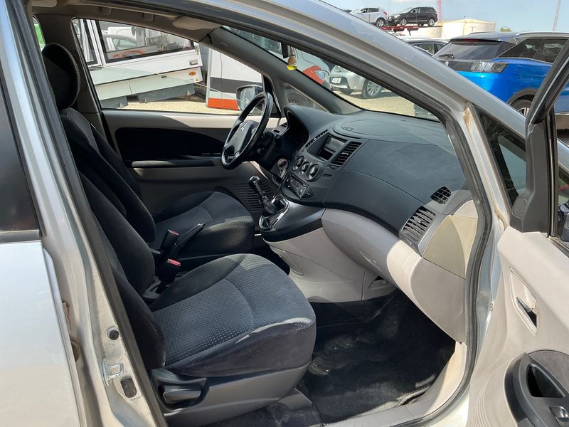 Mitsubishi Grandis 2.0 DI-D Inform — zdjęcie 3