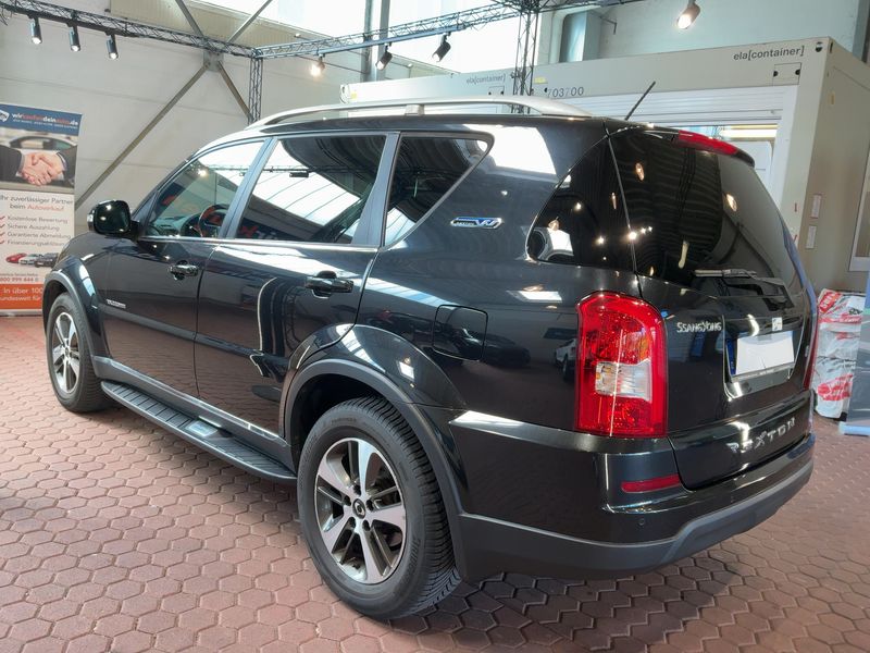 Ssangyong Rexton 2.2 TD Sapphire 4x4 — zdjęcie 3