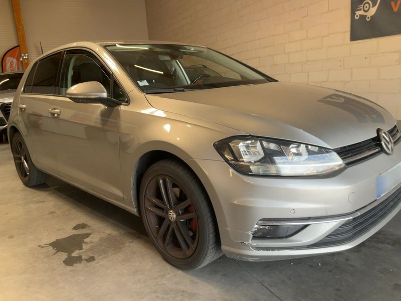 Volkswagen Golf VII 1.6 TDI Confortline Business BlueMotion Tech 2018 – снимка 12
