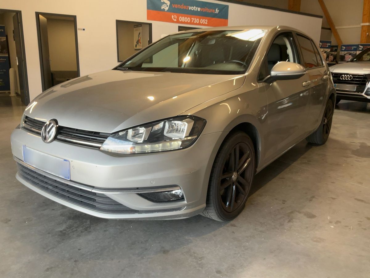Volkswagen Golf 2018 — photo 1