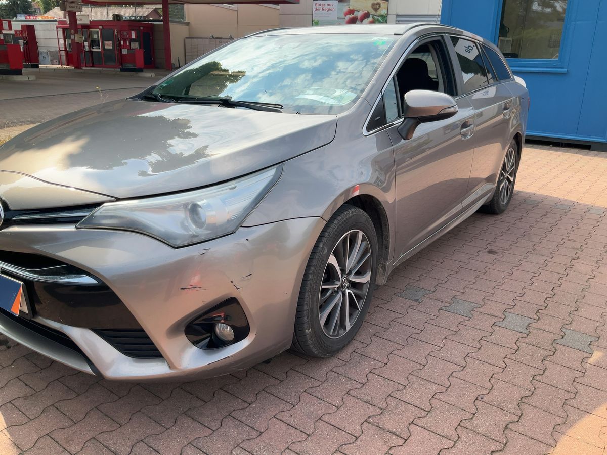 Toyota Avensis 2.0 D-4D Business Edition