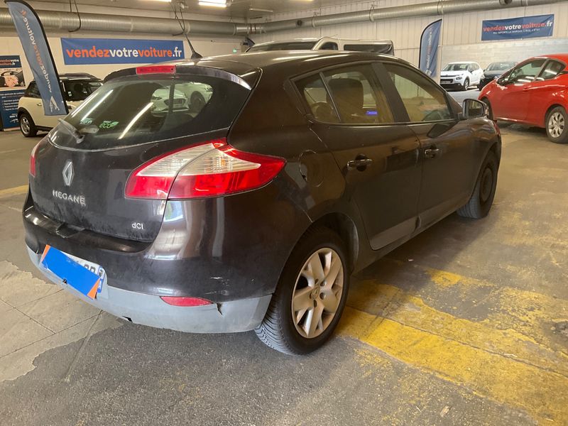 Renault Megane 1.5 dCi Expression 2013 – снимка 2