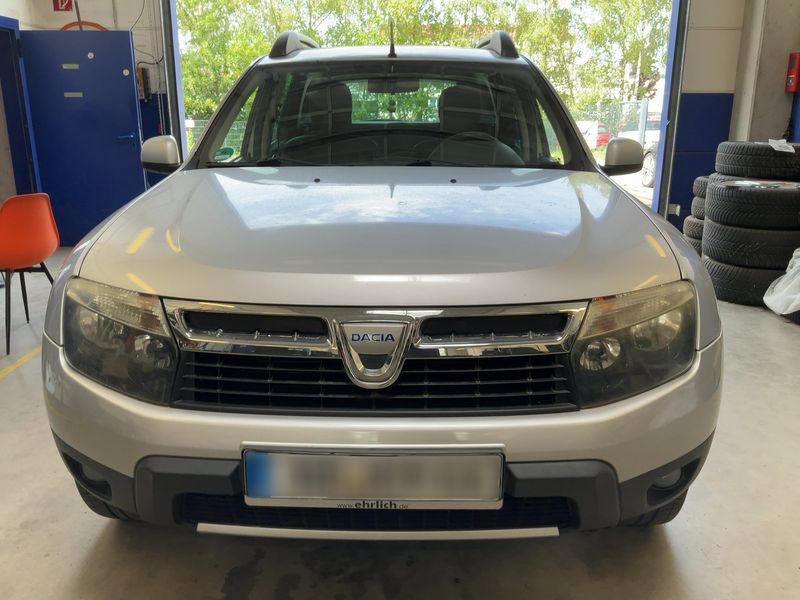 Dacia Duster 1.5 dCi Prestige 4x4 — zdjęcie 9