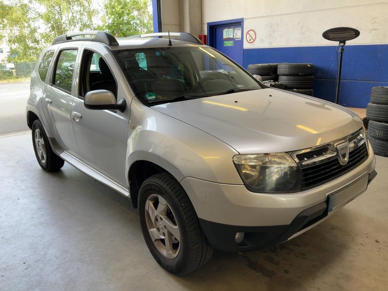 Dacia Duster 1.5 dCi Prestige 4x4 — zdjęcie 8