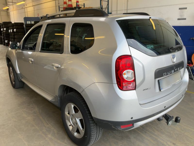 Dacia Duster 1.5 dCi Prestige 4x4 — zdjęcie 3
