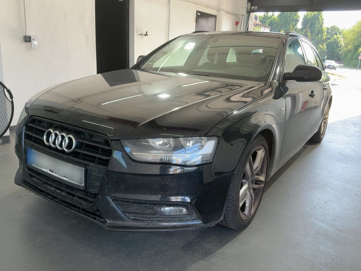 Audi A4 2015 — photo 1