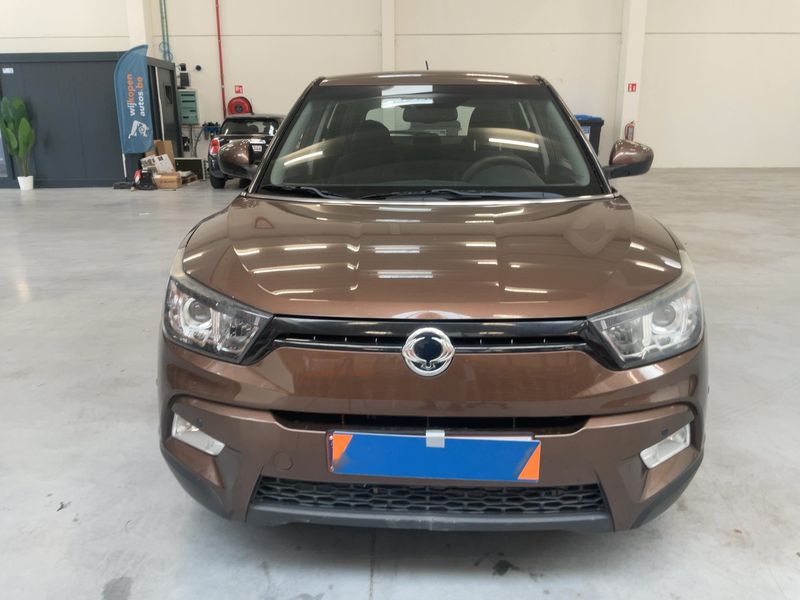 Ssangyong Tivoli 1.6 Be 4x2 — zdjęcie 9
