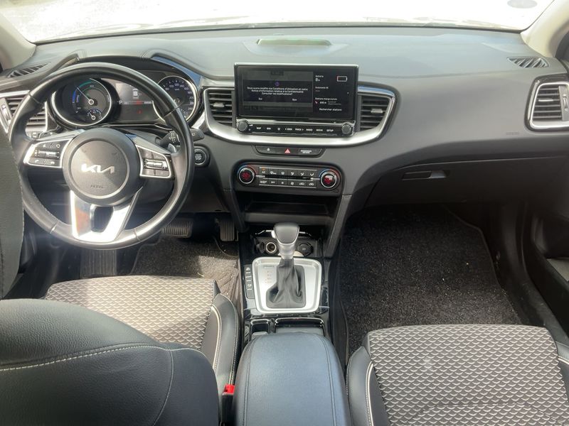 Kia XCeed 1.6 GDI Plug-in Hybrid Active — zdjęcie 12
