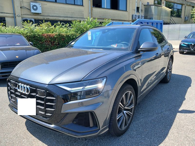 2021 Audi Q8