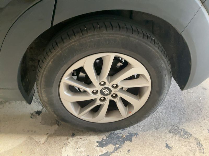 Hyundai Tucson 1.7 CRDi Tecno BlueDrive 2WD 2016 – снимка 5