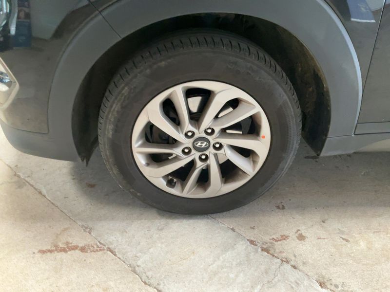 Hyundai Tucson 1.7 CRDi Tecno BlueDrive 2WD 2016 – снимка 3