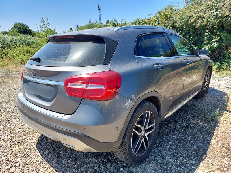 Mercedes-Benz GLA-Klasse GLA 200 d Urban — zdjęcie 5