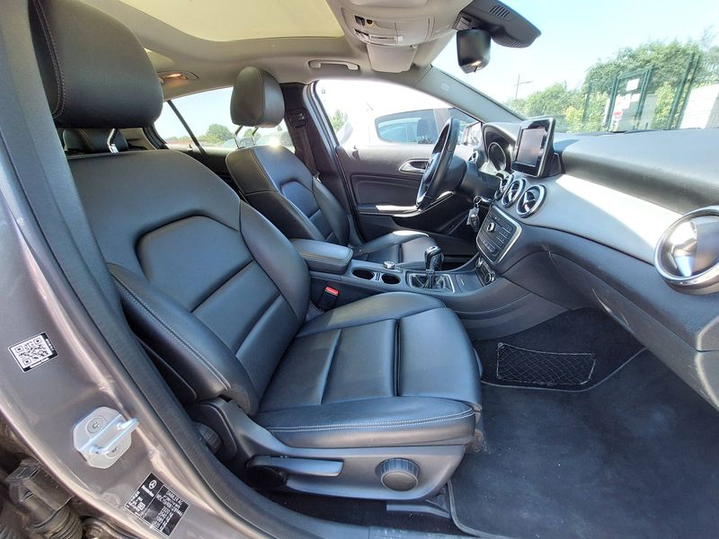Mercedes-Benz GLA-Klasse GLA 200 d Urban — zdjęcie 10
