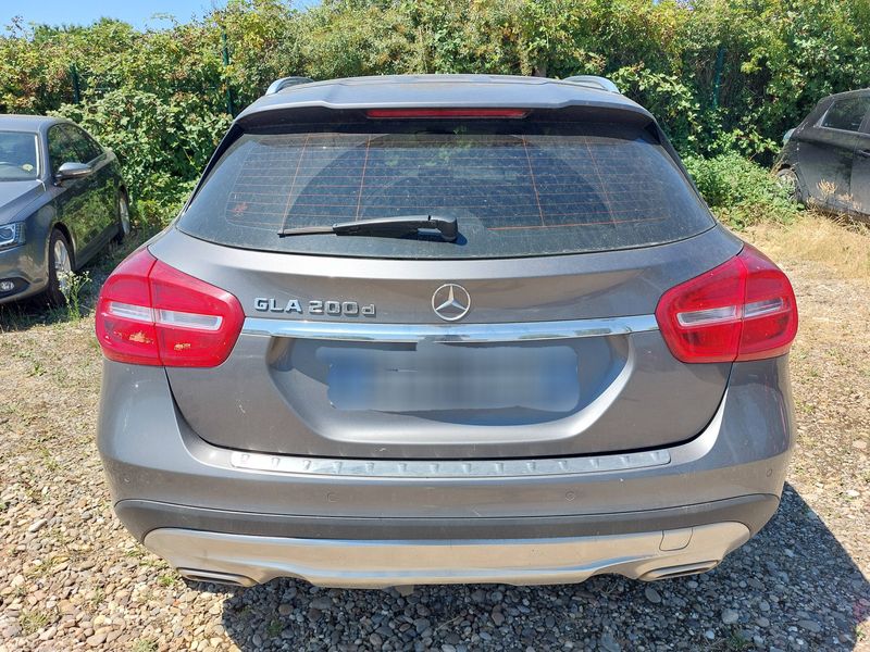 Mercedes-Benz GLA-Klasse GLA 200 d Urban — zdjęcie 4