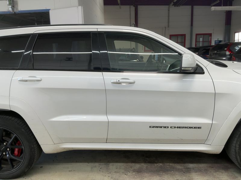 Jeep Grand Cherokee 6.4 V8 HEMI SRT — zdjęcie 7