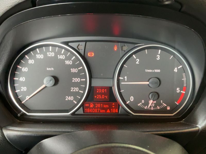 BMW 1er 118d — zdjęcie 13