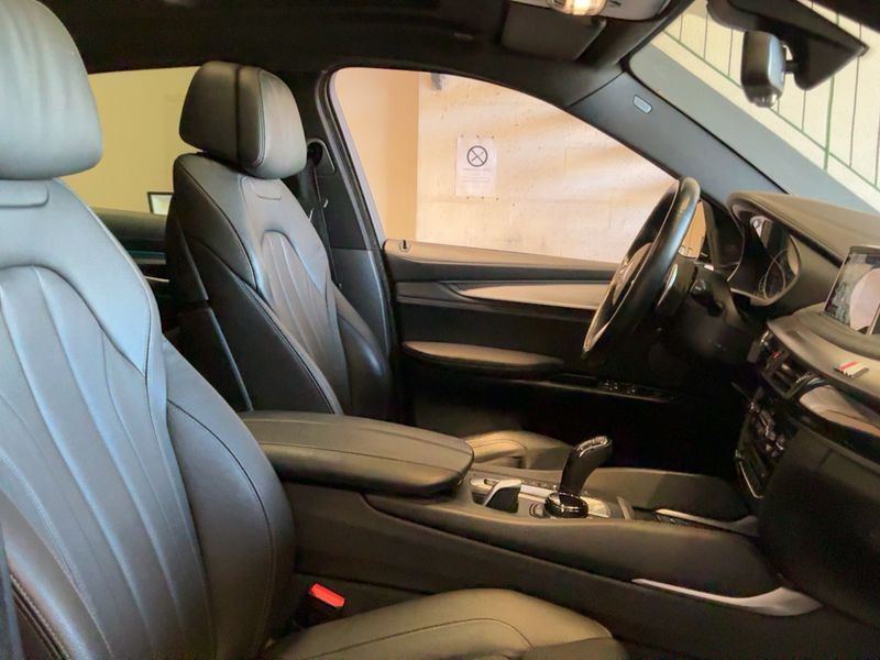 BMW X6 xDrive 40d — zdjęcie 11