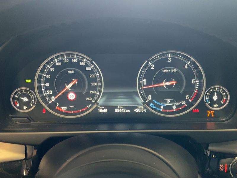 BMW X6 xDrive 40d — zdjęcie 13