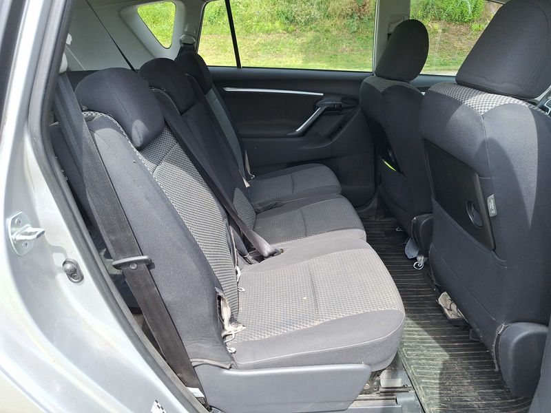 Toyota Verso 1.6 D-4D Feel! — zdjęcie 14