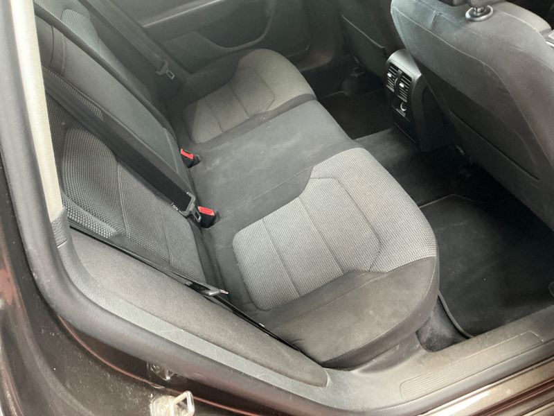 Volkswagen Passat 2.0 TDI Comfortline BlueMotion Tech 2014 – снимка 29
