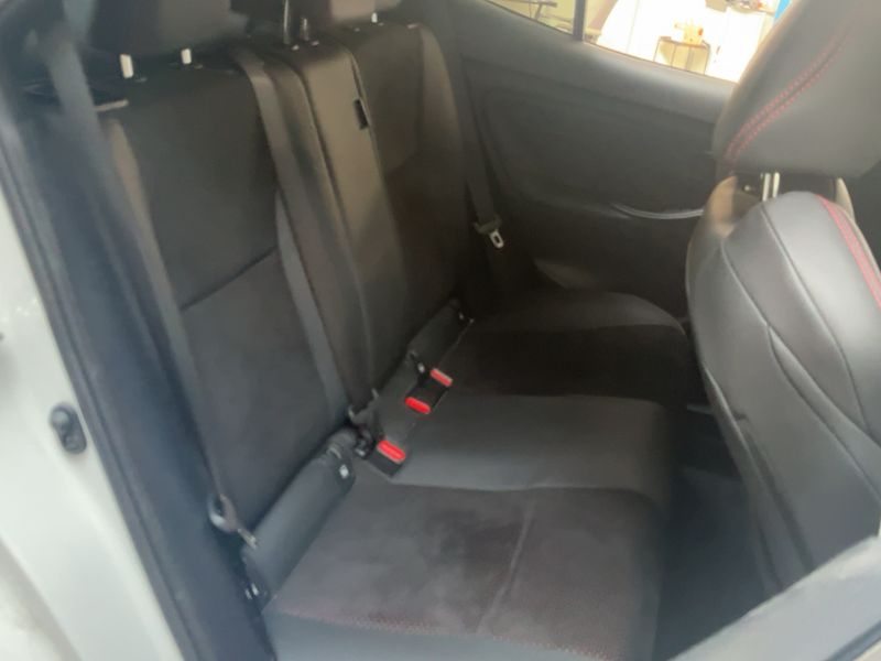 Toyota Yaris Cross 1.5 Hybrid 2WD GR Sport — zdjęcie 14