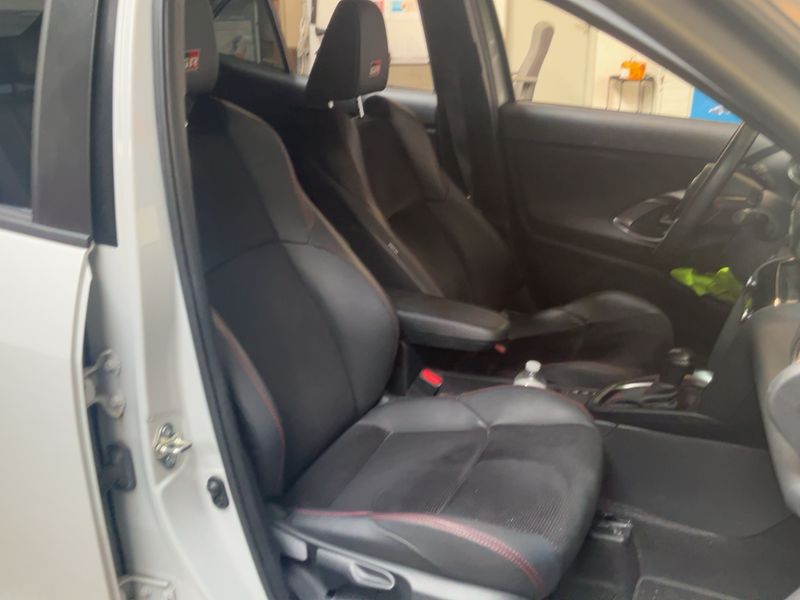 Toyota Yaris Cross 1.5 Hybrid 2WD GR Sport — zdjęcie 11