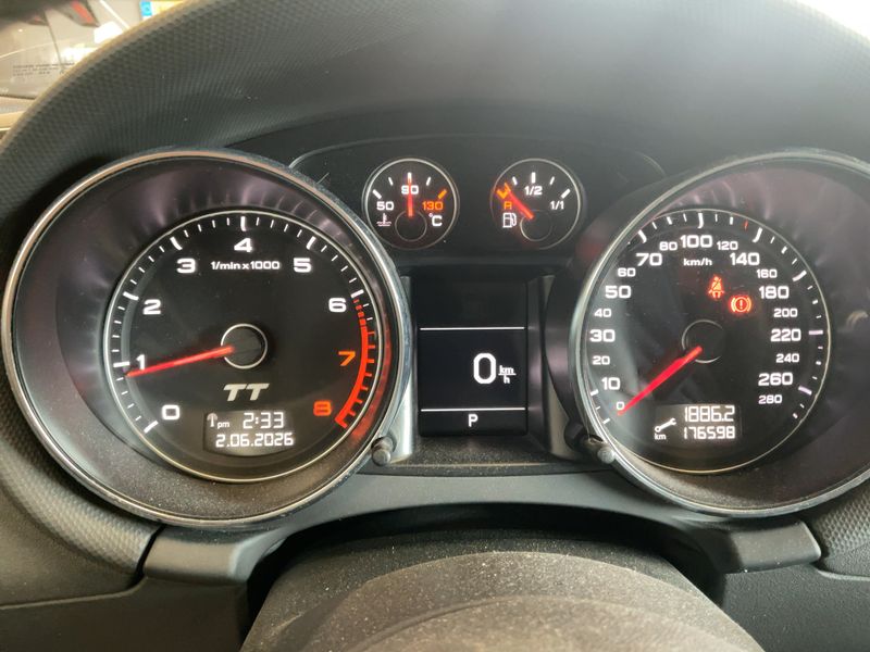 Audi TT 2.0 TFSI quattro Coupe — zdjęcie 13