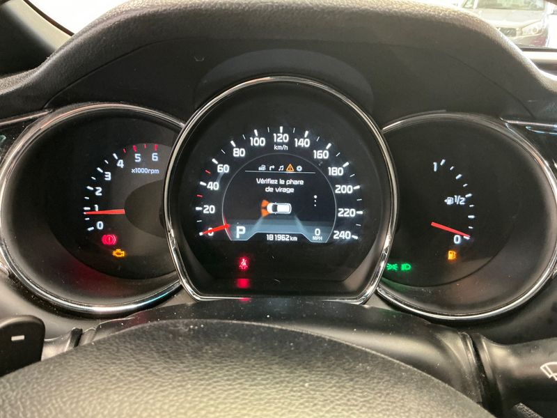 Kia cee'd 1.6 CRDi GT Line — zdjęcie 13