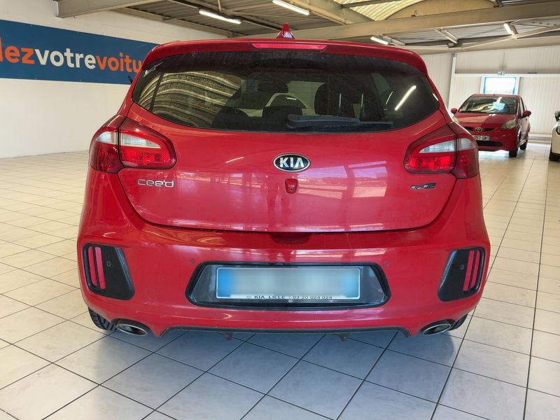 Kia cee'd 1.6 CRDi GT Line — zdjęcie 5