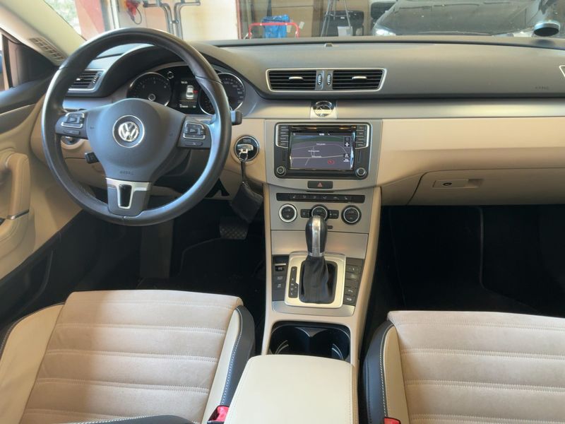 Volkswagen CC 2.0 TDI BlueMotion Tech — zdjęcie 12