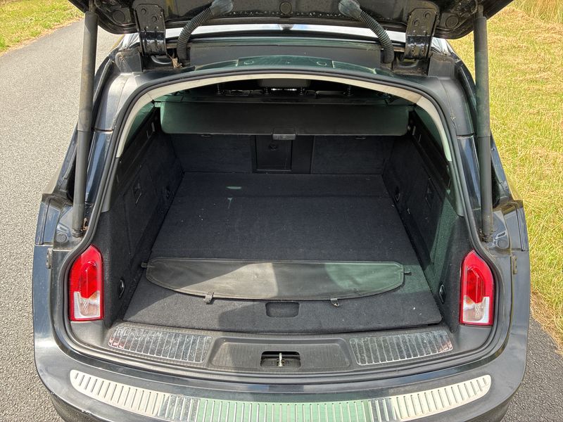 Opel Insignia Sports Tourer 2.0 CDTI Sport — zdjęcie 9
