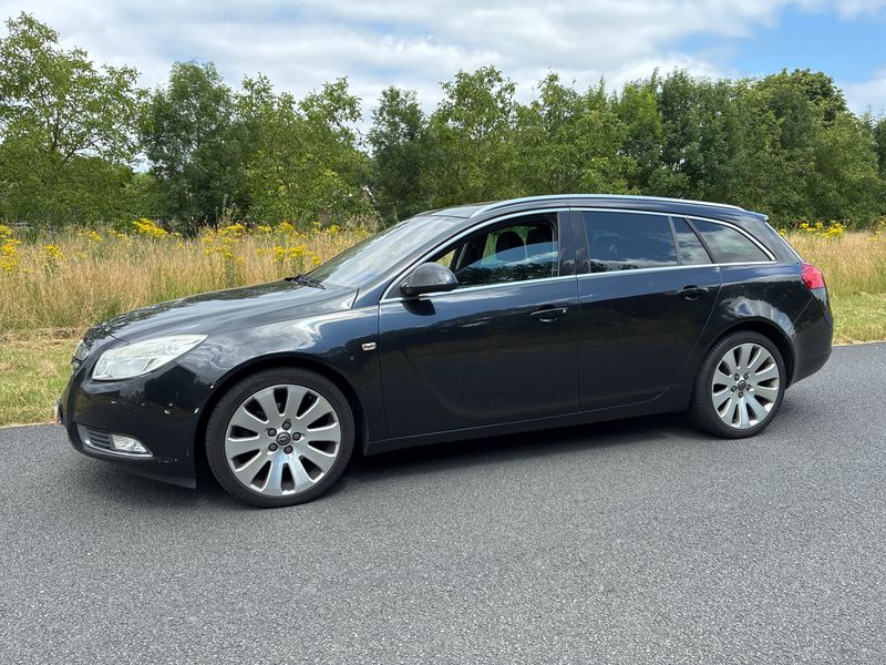 Opel Insignia Sports Tourer 2.0 CDTI Sport — zdjęcie 2