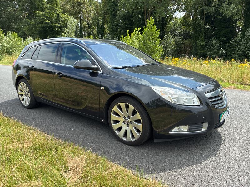 Opel Insignia Sports Tourer 2.0 CDTI Sport — zdjęcie 6
