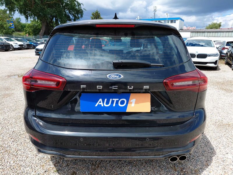 Ford Focus 1.5 TDCi EcoBlue ST-Line — zdjęcie 4