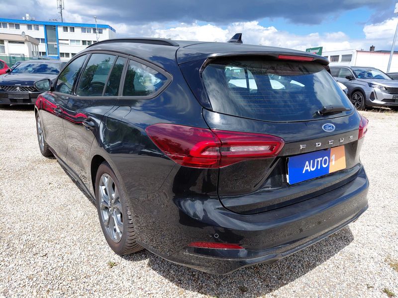 Ford Focus 1.5 TDCi EcoBlue ST-Line — zdjęcie 3