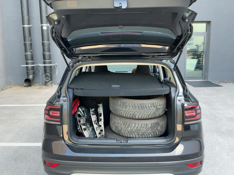 Volkswagen T-Cross 1.0 TSI Life 2020 – снимка 16