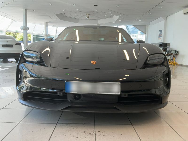 Porsche Taycan GTS — zdjęcie 9