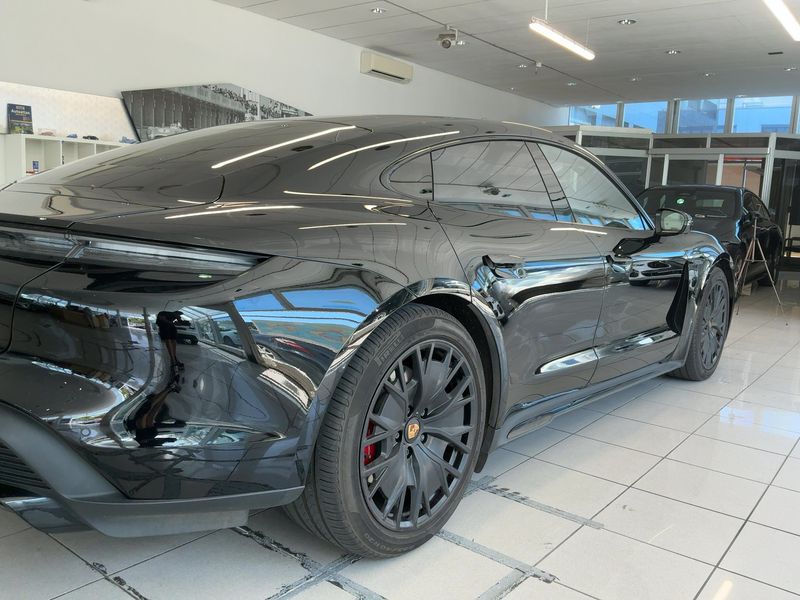 Porsche Taycan GTS — zdjęcie 6