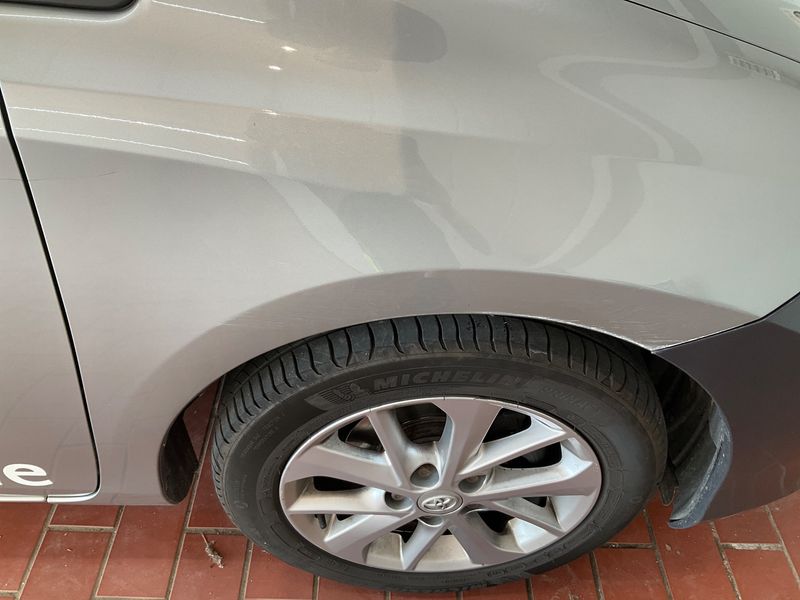 Toyota Auris Touring Sports 1.6 Life+ 2013 – снимка 23